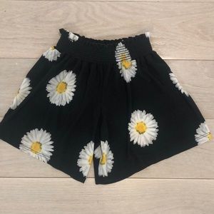 So Nikki daisy shorts.  Size 10/12. Smocked waist.
